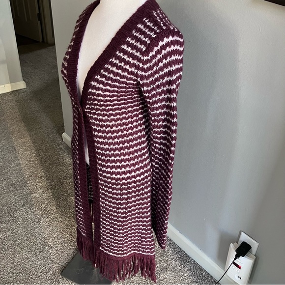 NWT Decree Knit Duster Long Cardigan Purple Snowdrift Fringe Hem Medium Stripes - Picture 3 of 14